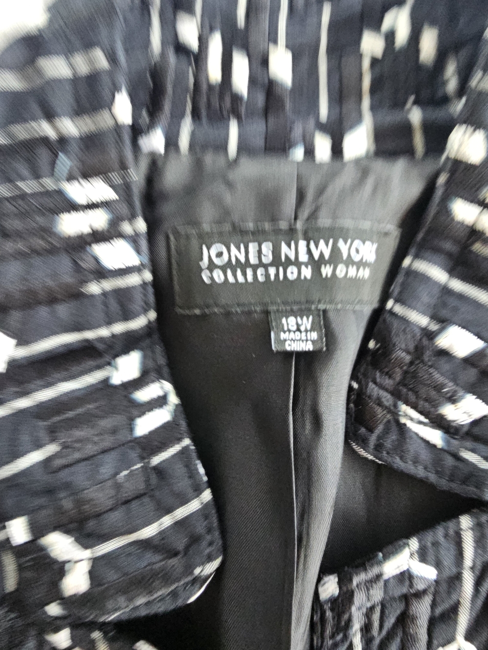 Jones New York Black & White Patterned Jacket Size 18 - Picture 2 of 8